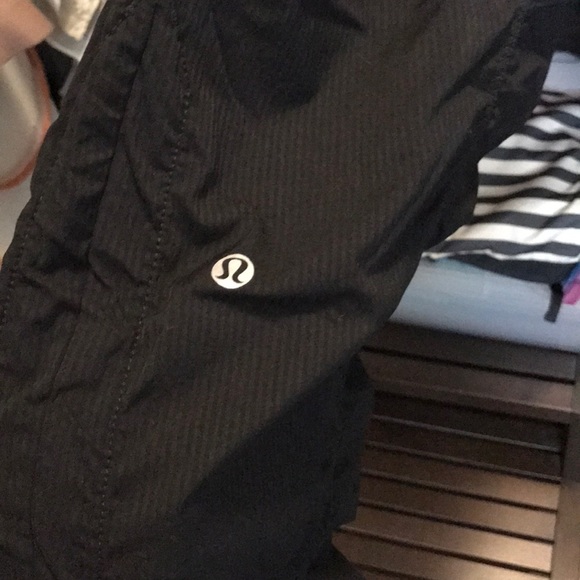 Lululemon pants - Picture 5 of 6